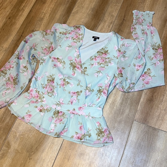 Express Floral V-Neck Blouse - Light Green and Pink - Picture 3 of 6